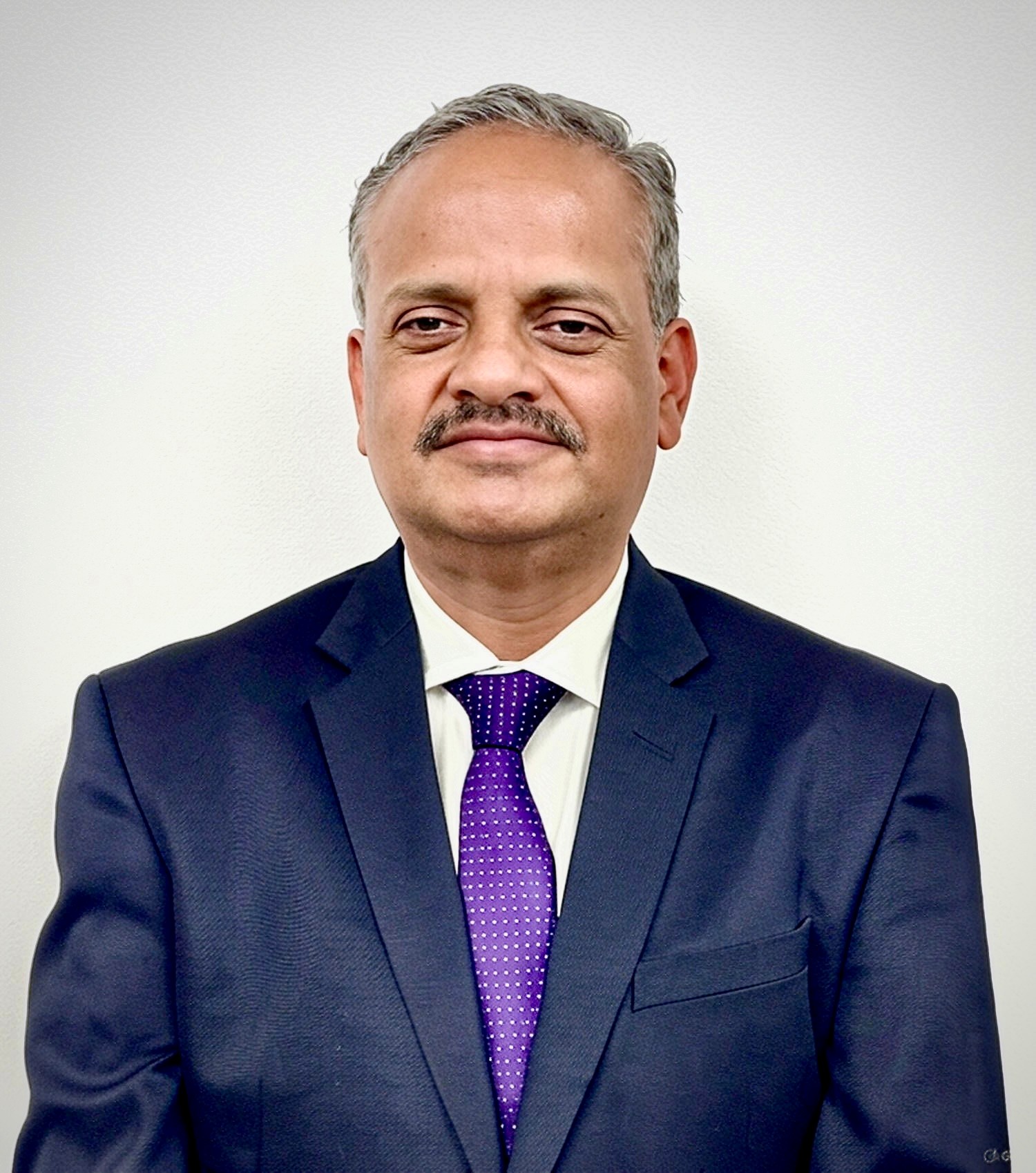 Shri R K Pandian - General Manager