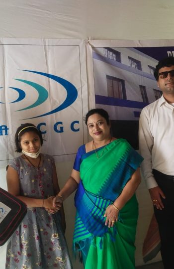 4 Image for ECGC Ltd donated ₹23,35,343 to a blind welfare organization under its CSR initiative.