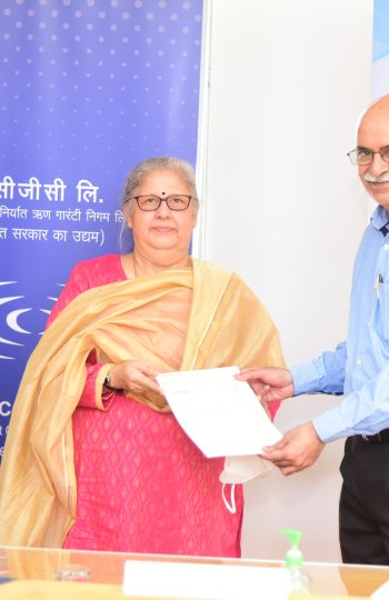 JNK_5695 Image for Mr. M Senthilnathan handing over a cheque to Mrs. Poonam Sharma for CKS Foundation’s education initiative