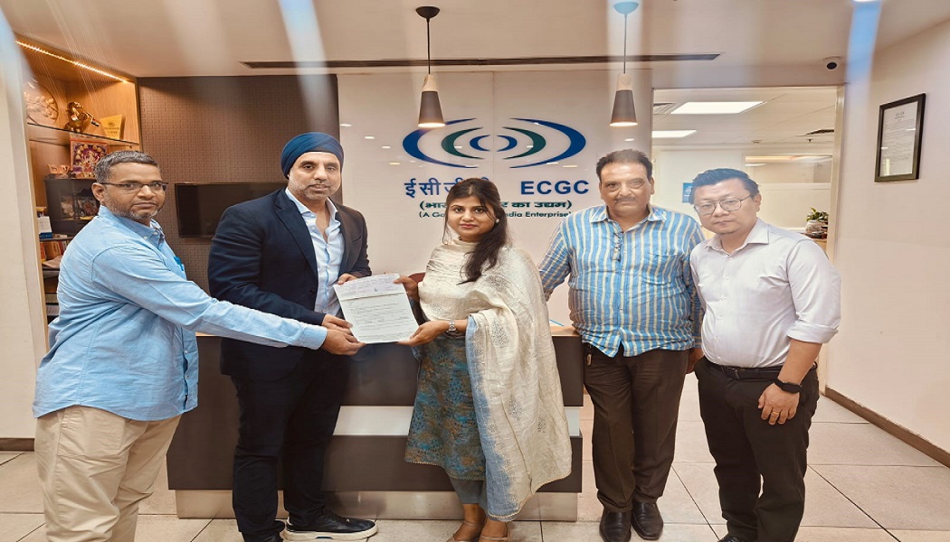 Image for The claim cheque of Rs. 3,03,92,734.00 was presented to Director Mr. SARABJIT SINGH BEDI of M/s BASANT INDIA INC.