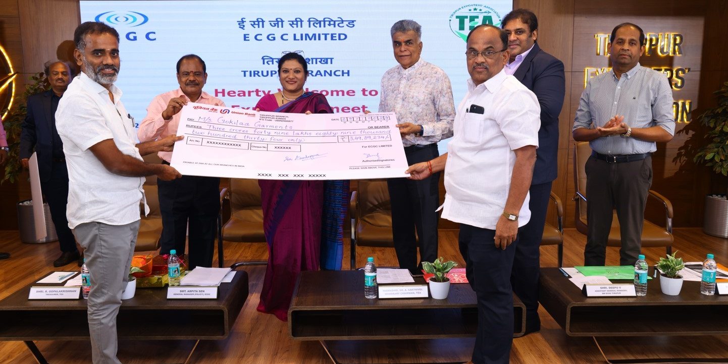 Image for Padmashree Dr. A Sakthivel, Ex-Director, ECGC Ltd & Honorary Chairman, Tirupur Exporter’s Association and General Manager, Smt. Arpita Sen handing a cheque of ₹3,49,89,234/- to policy holder M/s GOKILA GARMENTS of Tirupur branch .