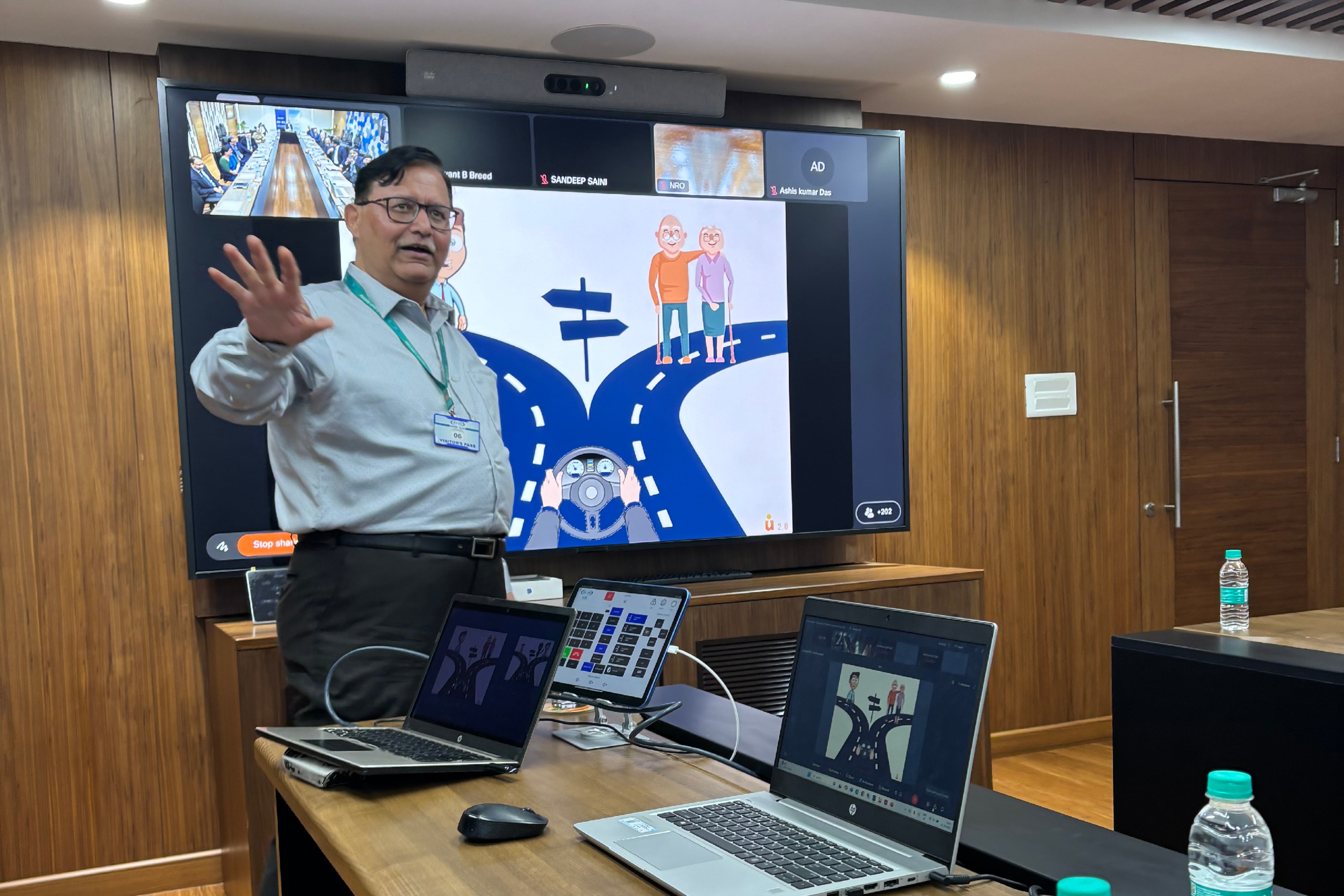 Shri Himanshu Vishnoi on "SEVA – Stay Ethically Vigilant Always" at Head Office, Mumbai during Vigilance Awareness Week 2025.