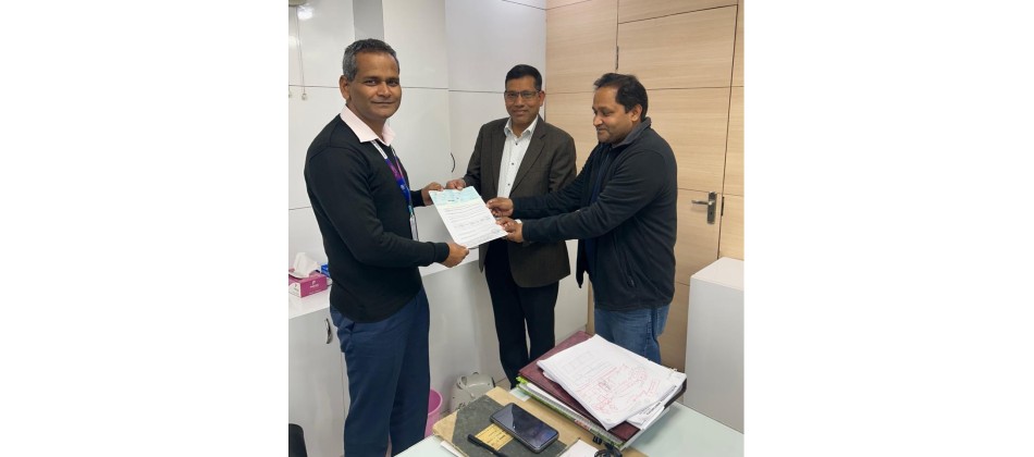 Claim of Rs 15.64 lakhs was settled by Varanasi Branch to M/s Rajesh Kumar & Brothers on account of repudiation of goods by the buyer