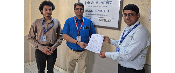 ECGC Thane Branch handing over ECIB claim of Rs.1.44 crore to Union Bank of India on a/c of M/s Tanjeeth Enterprises.